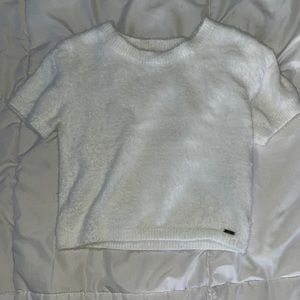 White fuzzy Hollister cropped shirt